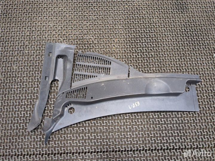 Жабо под дворники Volkswagen Touareg, 2011