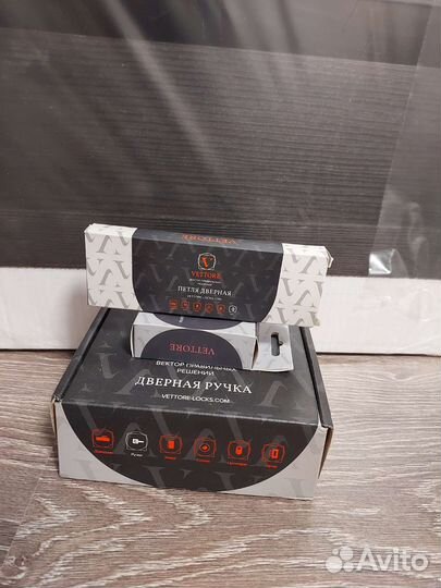 Двери межкомнатные с коробкой новые ру.зам. новес