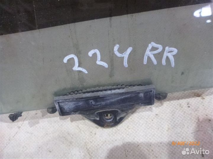 Стекло двери заднее правое Hyundai Santa Fe CM