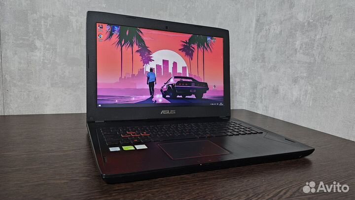 Игровой ноутбук Asus core i5/FullHD/SSD