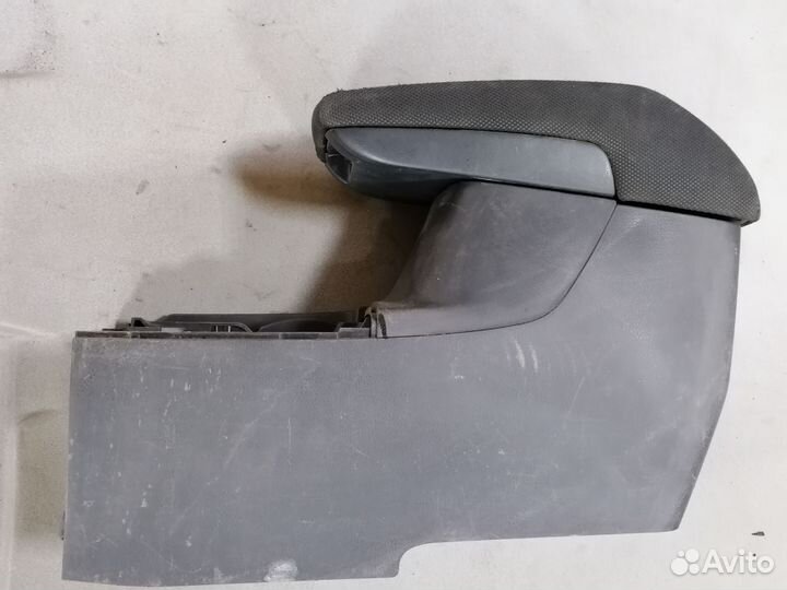 Подлокотник для Mitsubishi Outlander CU 2001-2008