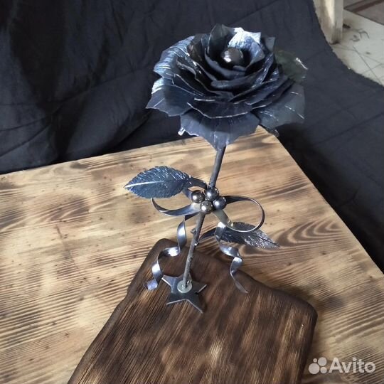 Роза из металла