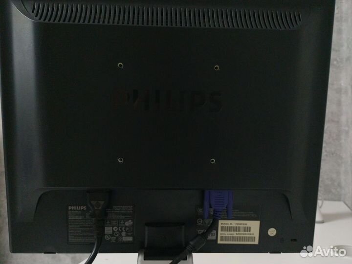 Монитор Philips