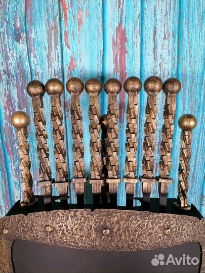 Каминный набор Щит-подставка Барс на 8 шампуров Бе