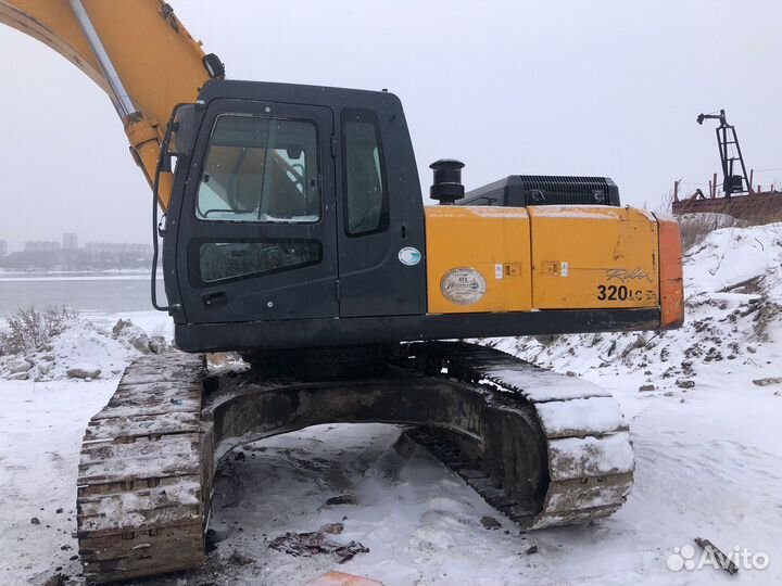 Гусеничный экскаватор Hyundai R 320LC-7, 2010