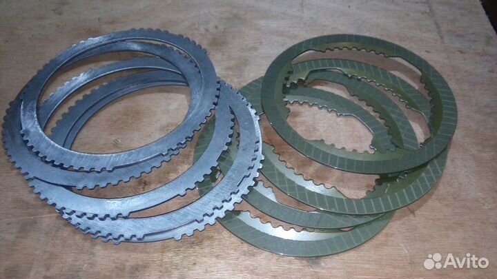 Пластина разделительная Гидромотор поворота DX340