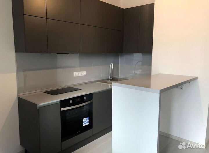 Кухонный гарнитур в стиле модерн