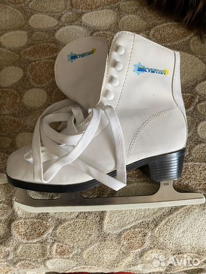 Продам коньки женские 37