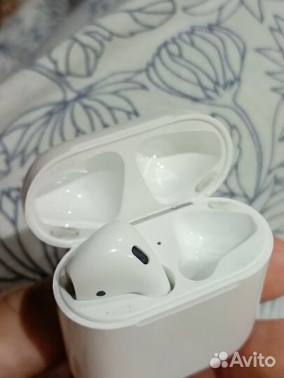 Airpods 1 наушник оригинал