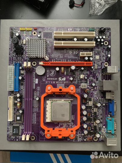 Материнская плата с процессором и памятью