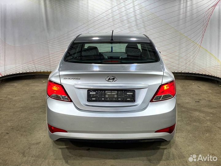 Hyundai Solaris 1.6 AT, 2016, 163 157 км