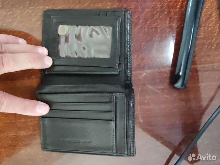Мужское кожаное портмоне