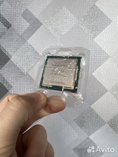 Процессор intel core i7 9700K встройка