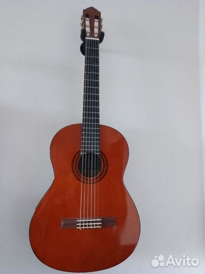 Классическая гитара yamaha c40