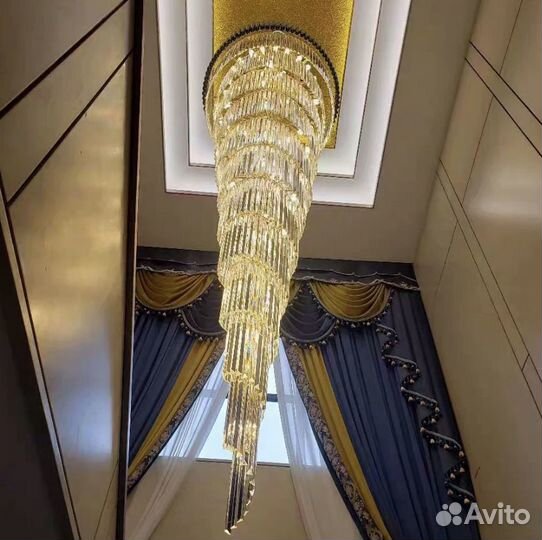 Сан-Висенте - Люстра Второй свет/Над лестницей Кас