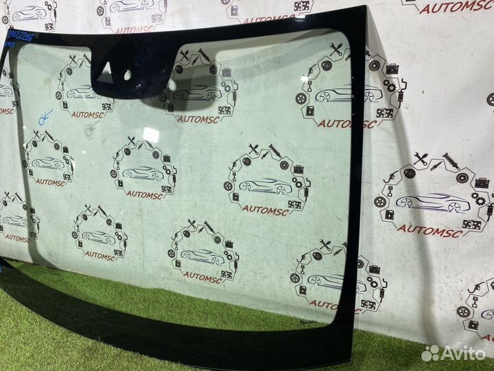 Лобовое стекло Mercedes W447 V-class