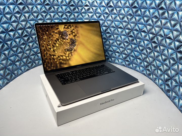 MacBook Pro 16 2019 i9, 16Gb, 1Tb Space Gray