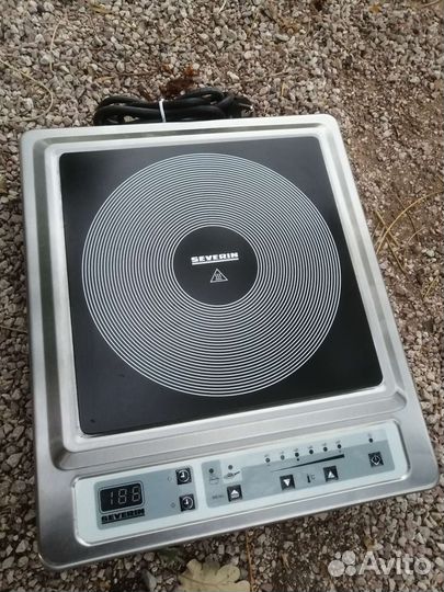 Индукционная плита новая