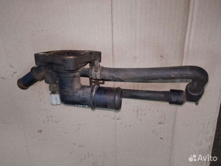 Корпус термостата Ford Focus 1