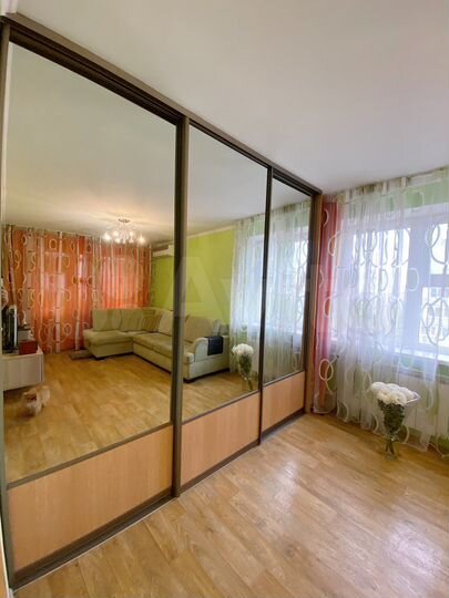 2-к. квартира, 50 м², 9/9 эт.