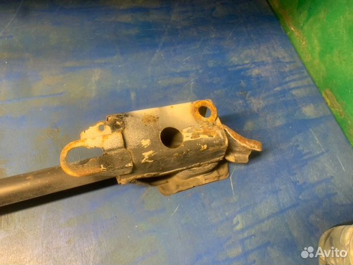 Усилитель бампера передний Subaru Impreza GD 2001