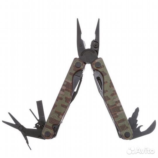 Мультитул Leatherman Charge Plus Woodland Camo