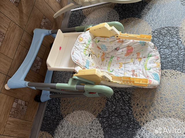 Стульчик для кормления