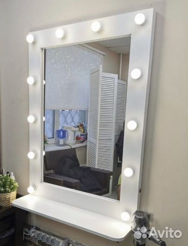 Зеркало настенное новое