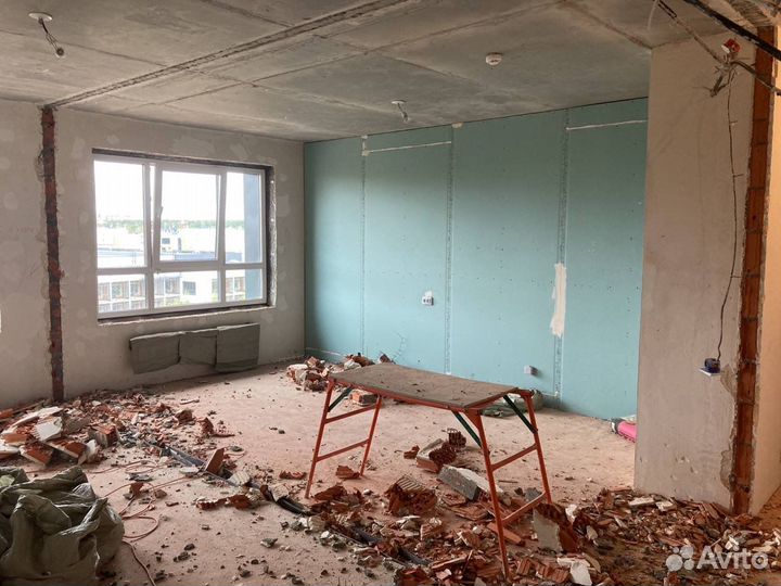 Демонтаж в квартире. Стены, пол, потолок, обои