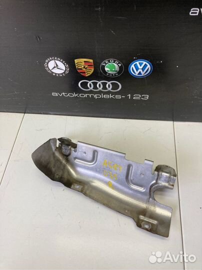 Тепловой экран правый Audi A5 8T cala 2008