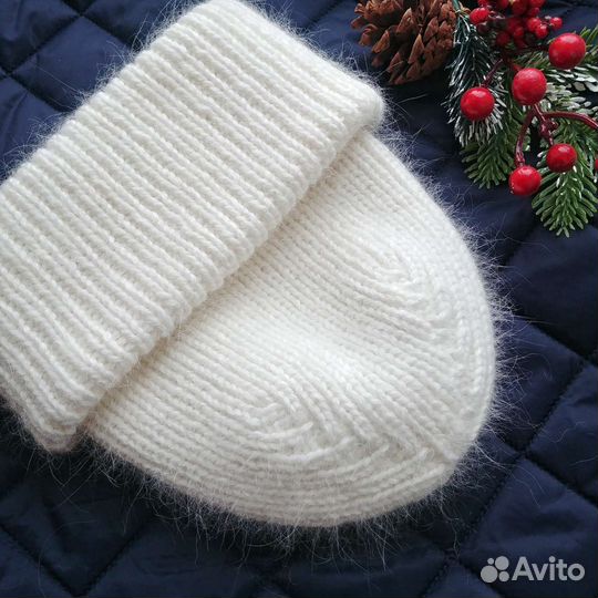 Шапка женская, вязаная из пуха норки