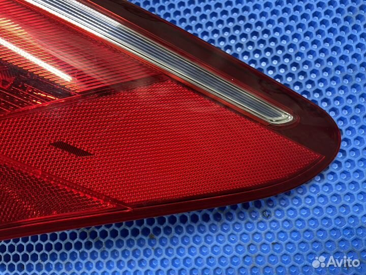 Фонарь задний правый Lexus LS 600 (IV - рест)