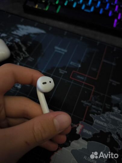 Наушники Airpods 2 оригинал (б/у)