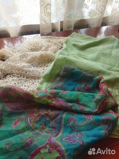 Платки,палантины,шарфы 13 штук пакетом