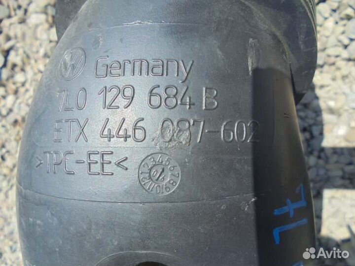 Патрубок воздушн.фильтра Volkswagen Touareg 7L6