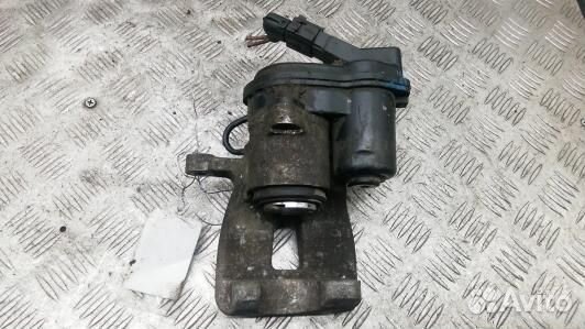 Суппорт тормозной задний правый volkswagen passat