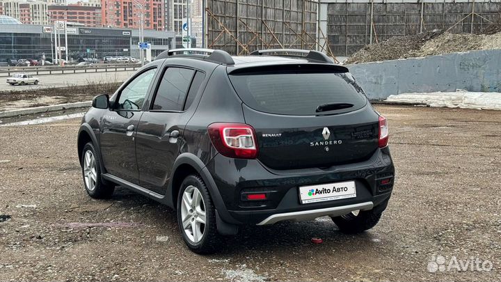 Renault Sandero Stepway 1.6 МТ, 2018, 121 100 км