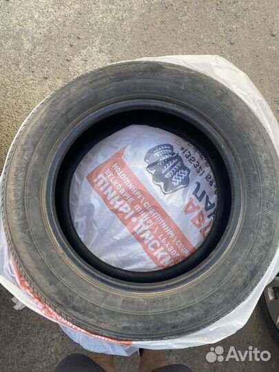 Yokohama BluEarth E70BZ 215/60 R16 95