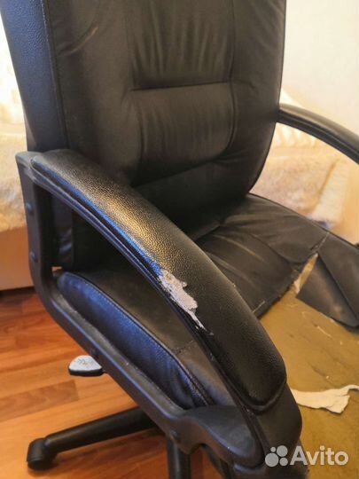 Компьютерное кресло