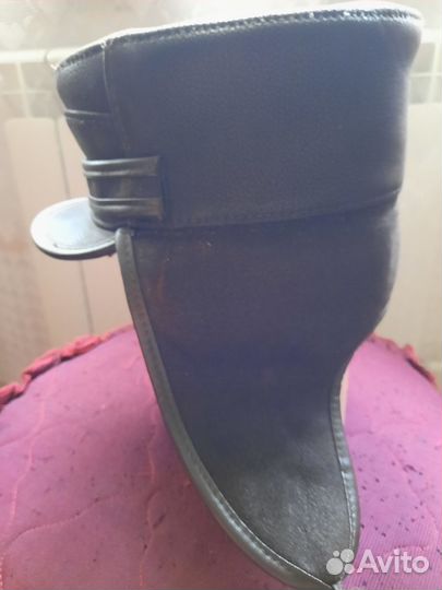 Зимняя мужская шапка