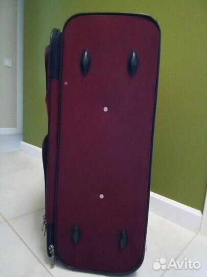 Чемодан на колесах большой L бу