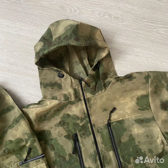 Костюмы летние 