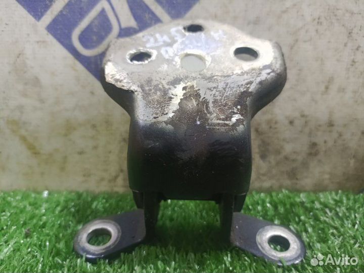 Петля двери передняя правая Chevrolet Lacetti