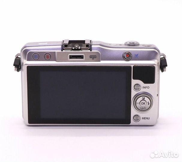 Olympus Pen Mini E-PM2 body (пробег 3170 кадров)