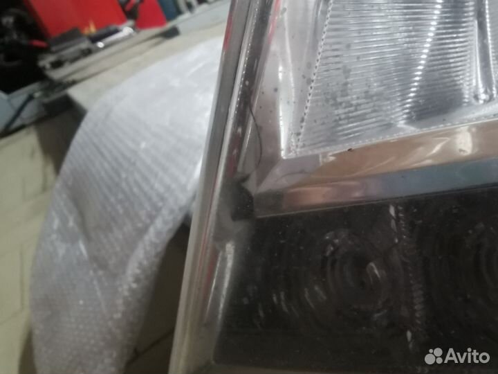 Фара toyota Land cruiser 200 L б/у