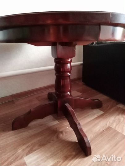 Круглый стол раздвижной