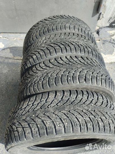 Nokian Tyres Hakkapeliitta 9 SUV 235/65 R17