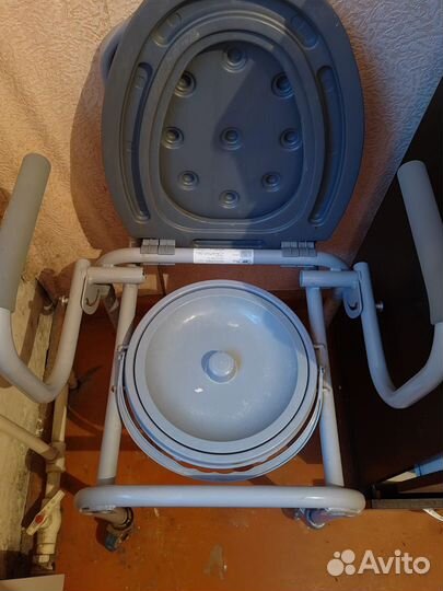 Санитарный стул туалет