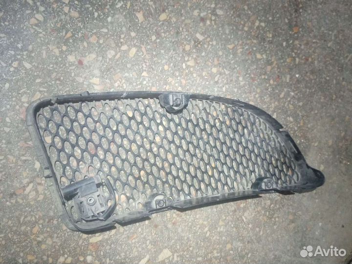 Mercedes-Benz Slk класс передний бампер левая капю