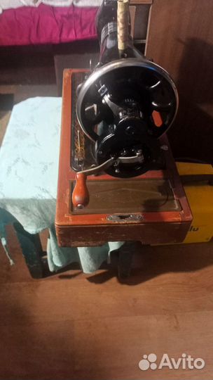 Швейная машина подольск ручная